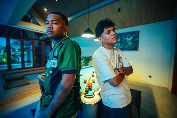 Ave X Gunz