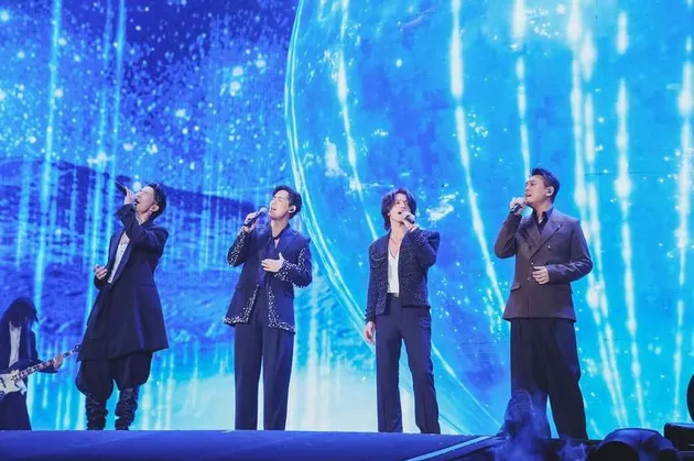 F4